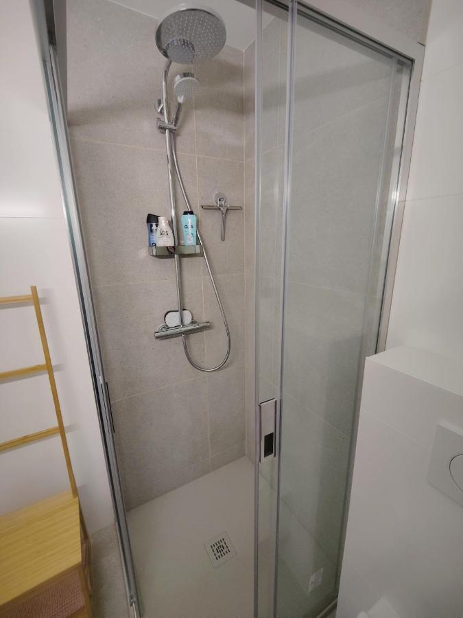 Nieuw Modern Vlakbij Apartamento